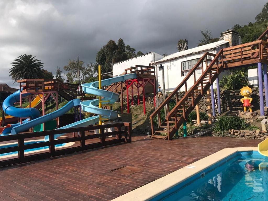 Complejo Laderas Del Cerro Hotel Piriapolis Exterior photo